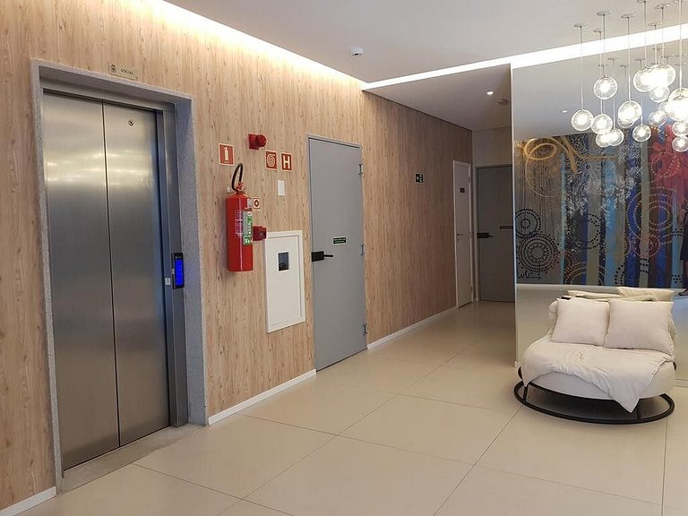 Lindo ap Augusta 207 ua