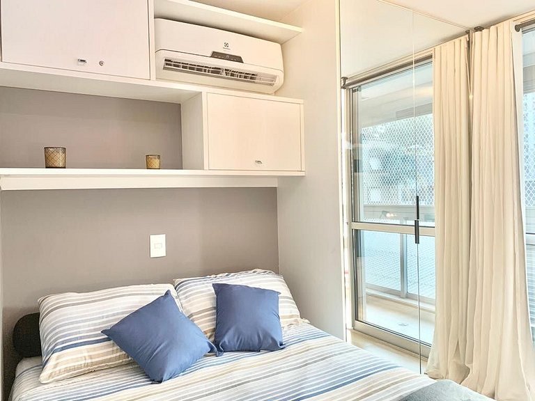 Lindo ap Augusta 207 ua