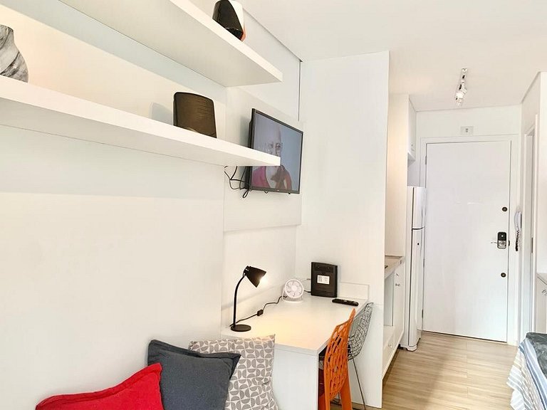 Lindo ap Augusta 207 ua