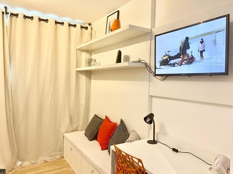 Lindo ap Augusta 207 ua