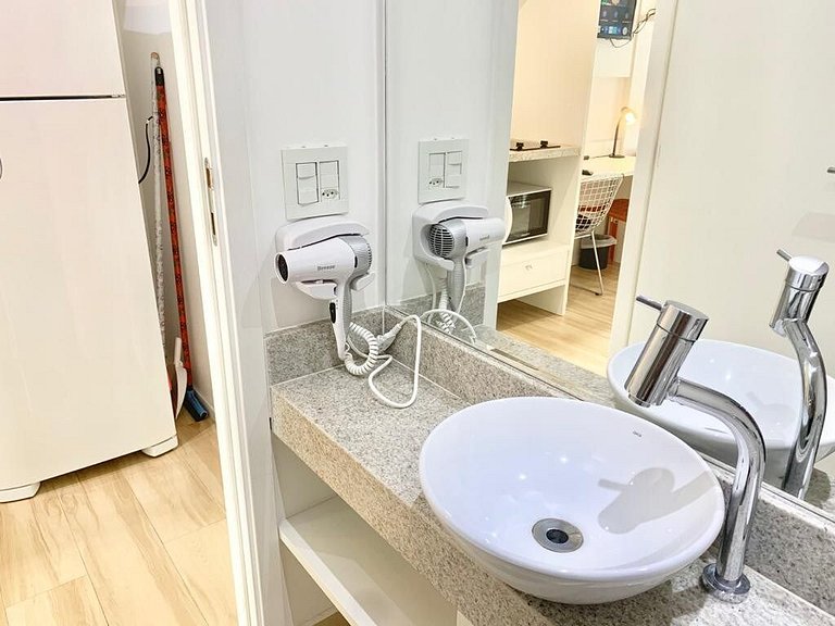 Lindo ap Augusta 207 ua