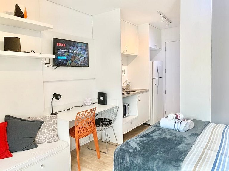 Lindo ap Augusta 207 ua