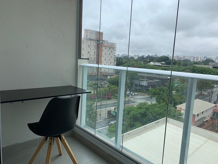Studio Moderno em Moema | Metrô e Piscina