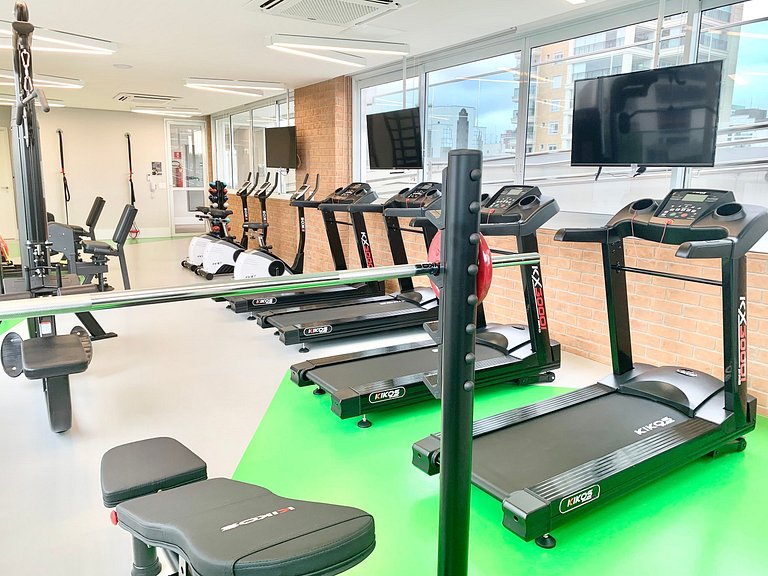 Studio Moderno em Moema | Metrô e Piscina