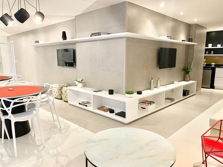 Studio Moderno em Moema | Metrô e Piscina