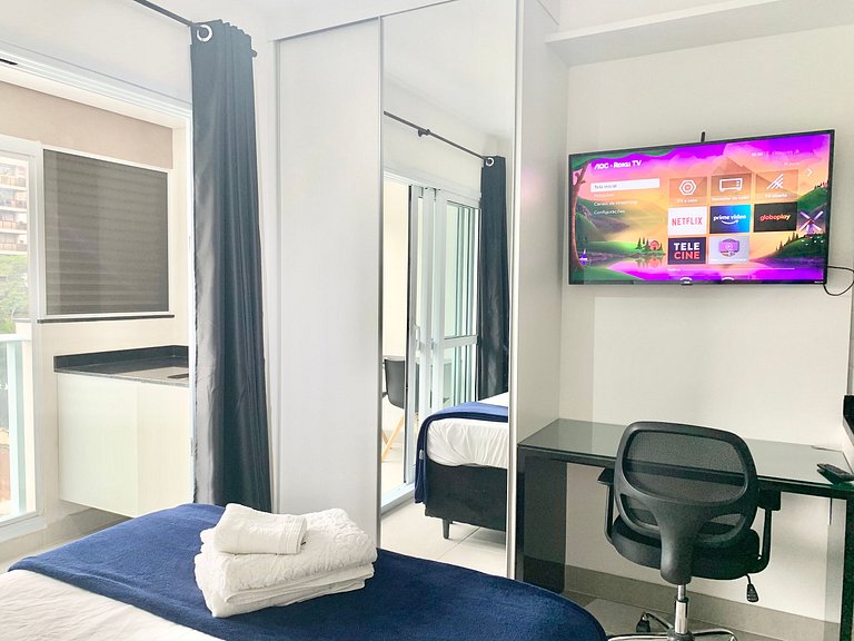 Studio Moderno em Moema | Metrô e Piscina