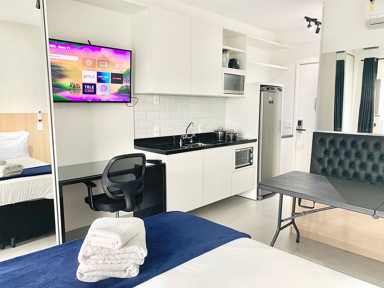 Studio Moderno em Moema | Metrô e Piscina