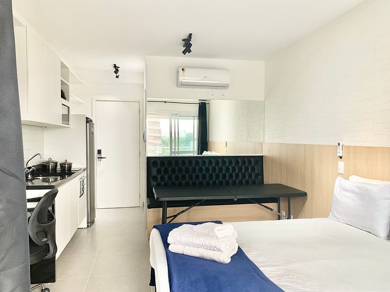Studio Moderno em Moema | Metrô e Piscina