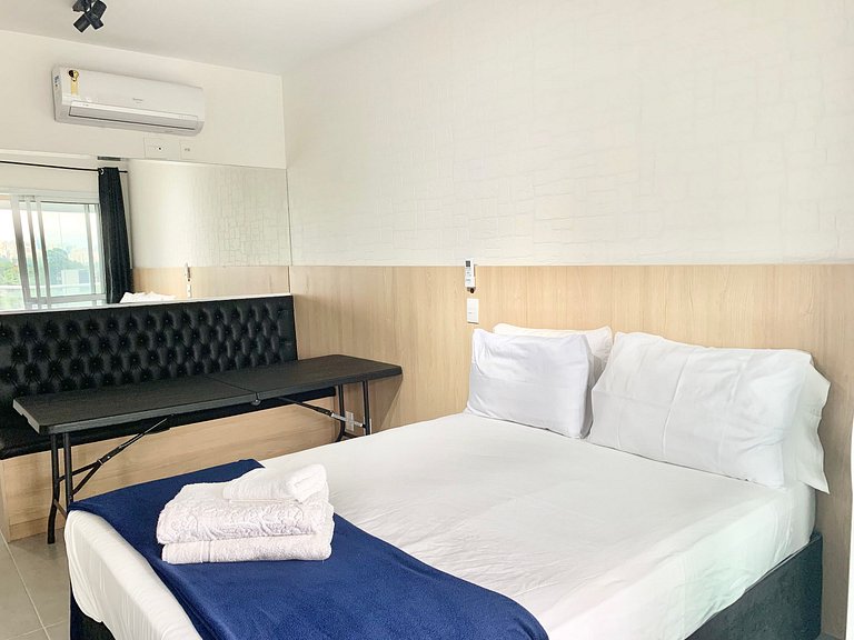 Studio Moderno em Moema | Metrô e Piscina