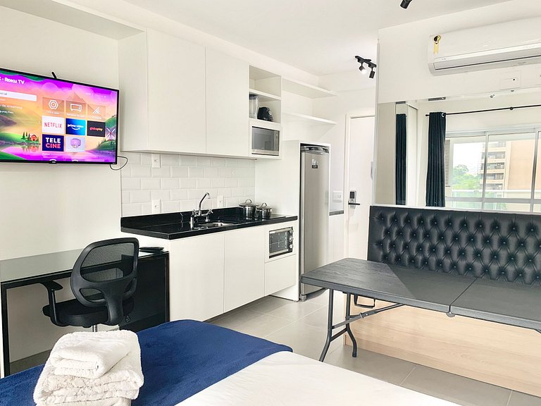 Studio Moderno em Moema | Metrô e Piscina