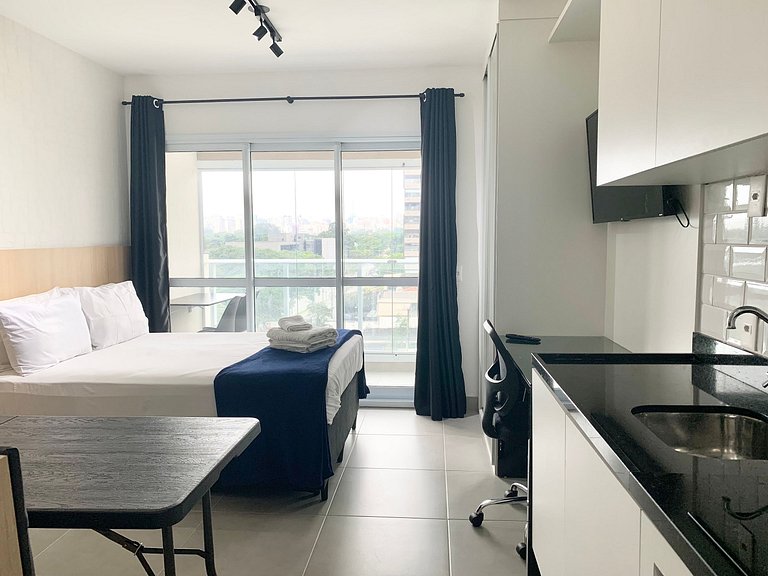 Studio Moderno em Moema | Metrô e Piscina