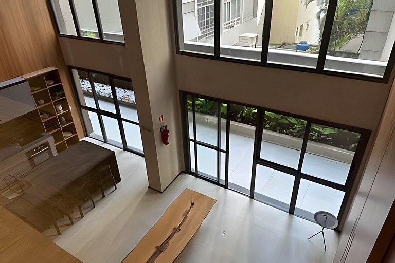 Studio Luxo c/ Piscina ao Lado do MASP 906