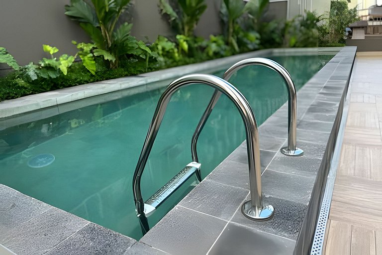 Studio Luxo c/ Piscina ao Lado do MASP 906