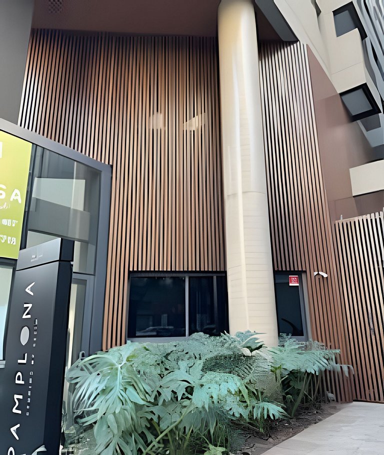 Ap R.Pamplona Trianon Masp 704