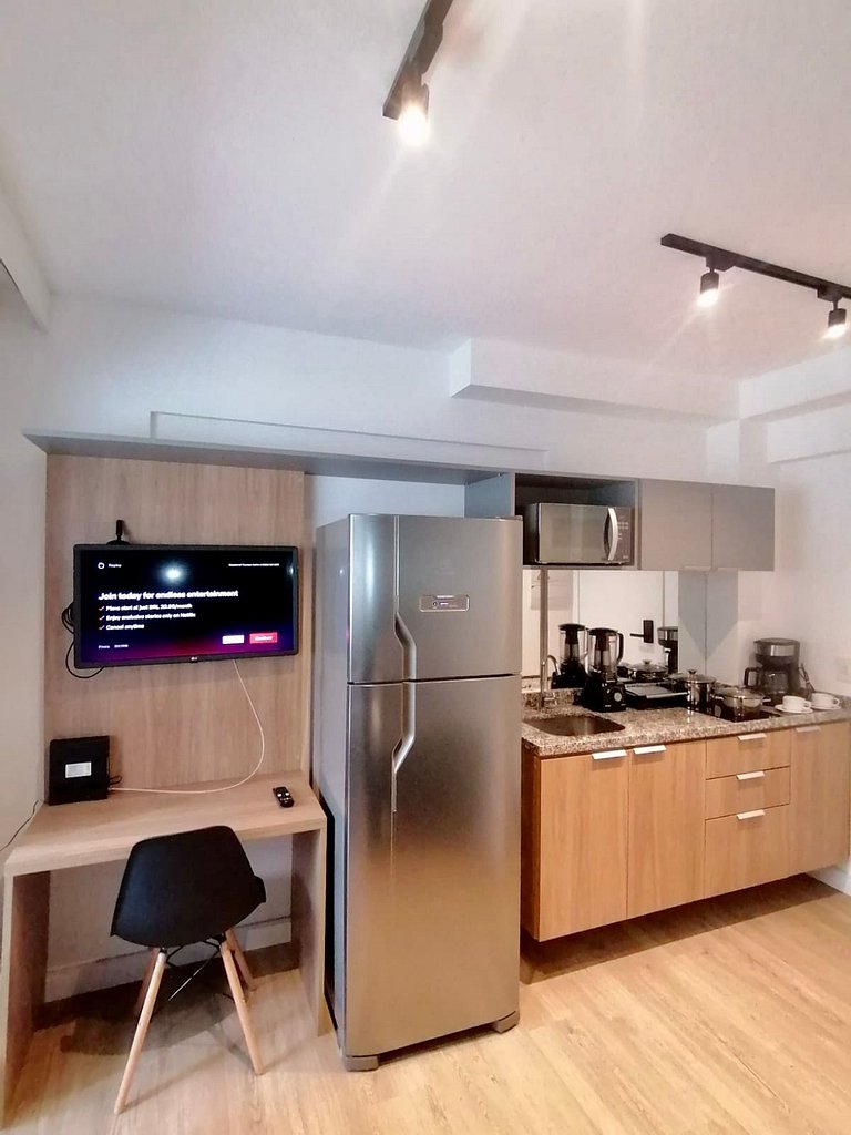 Ap R.Pamplona Trianon Masp 704