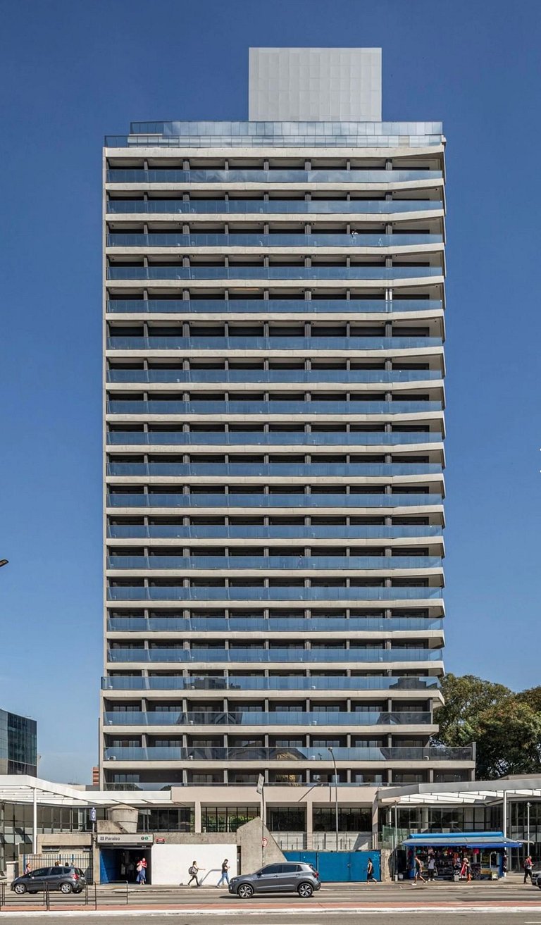 Paraíso: Studio com varanda e vista incrível 408