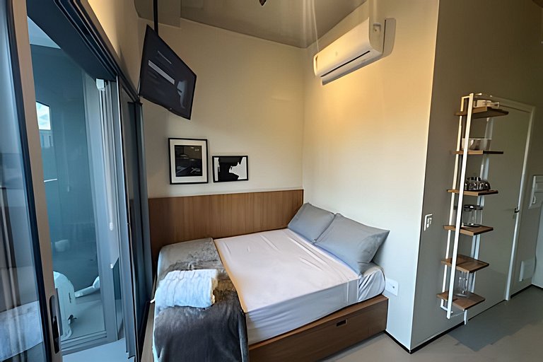 Paraíso: Studio com varanda e vista incrível 408