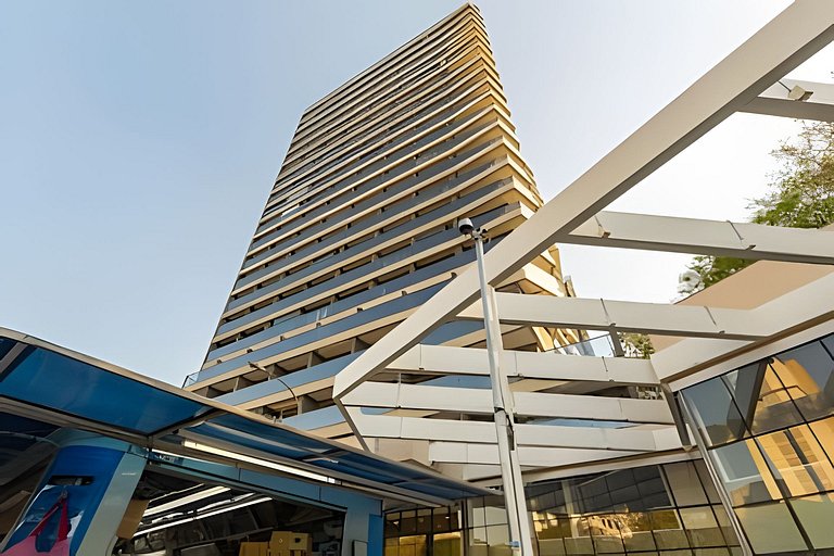 Paraíso: Studio com varanda e vista incrível 408
