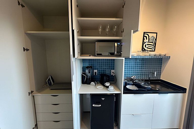 Paraíso: Studio com varanda e vista incrível 408