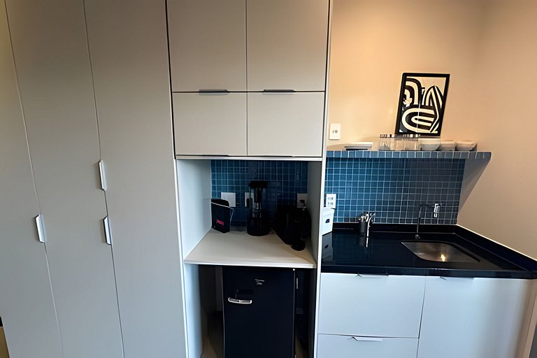 Paraíso: Studio com varanda e vista incrível 408