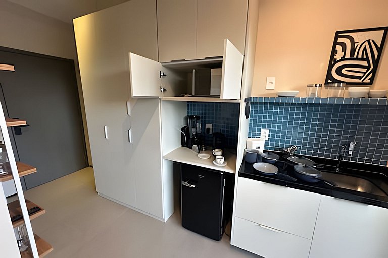 Paraíso: Studio com varanda e vista incrível 408
