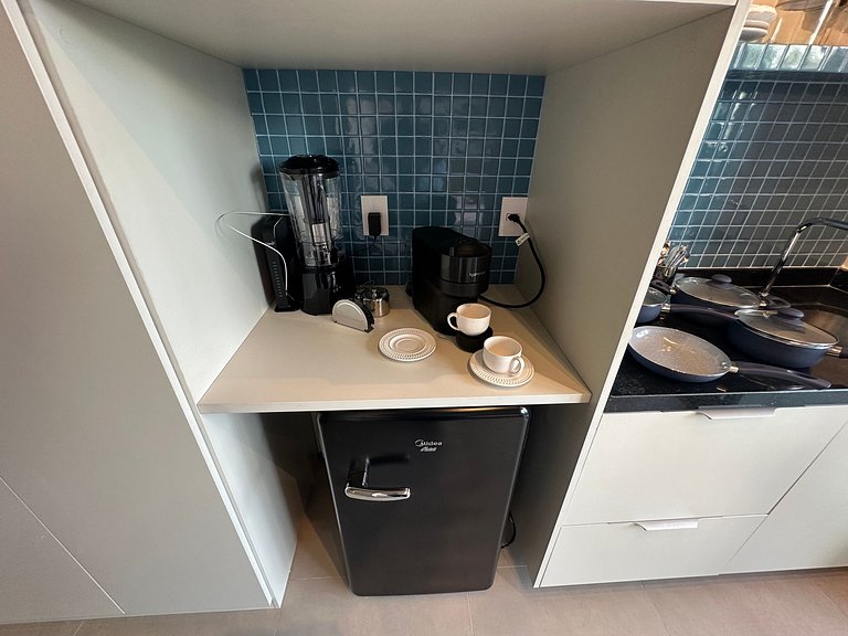 Paraíso: Studio com varanda e vista incrível 408