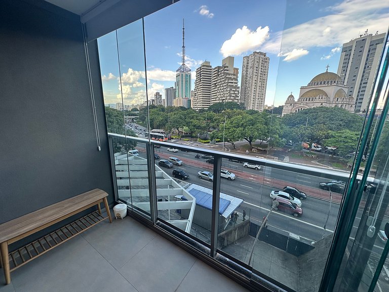 Paraíso: Studio com varanda e vista incrível 408