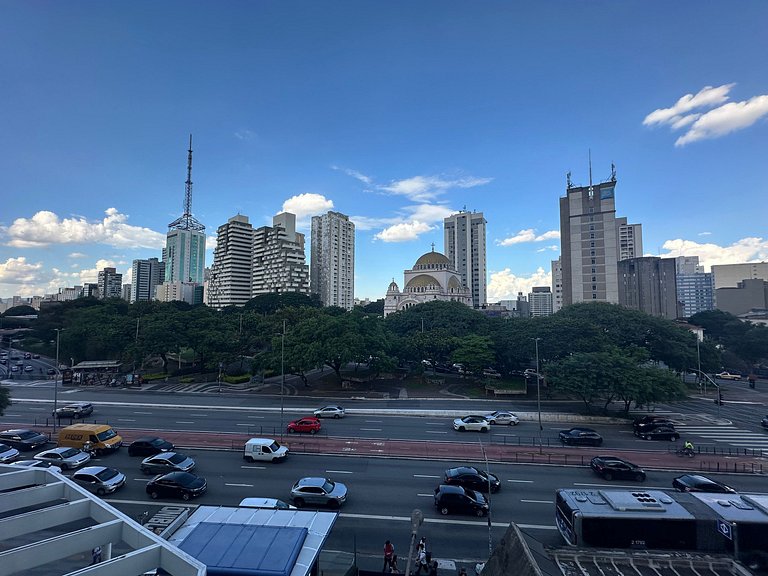 Paraíso: Studio com varanda e vista incrível 408