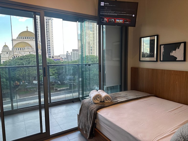 Paraíso: Studio com varanda e vista incrível 408