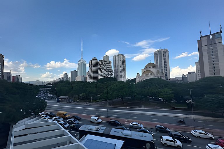Paraíso: Studio com varanda e vista incrível 408