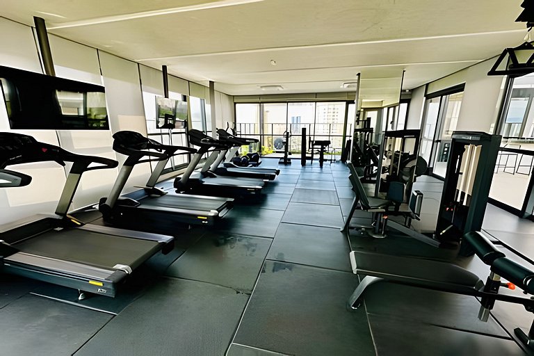 Studio com piscina rooftop ao lado do Allianz 1408