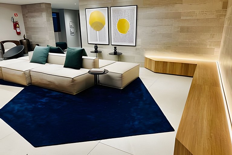 Studio com piscina rooftop ao lado do Allianz 1408