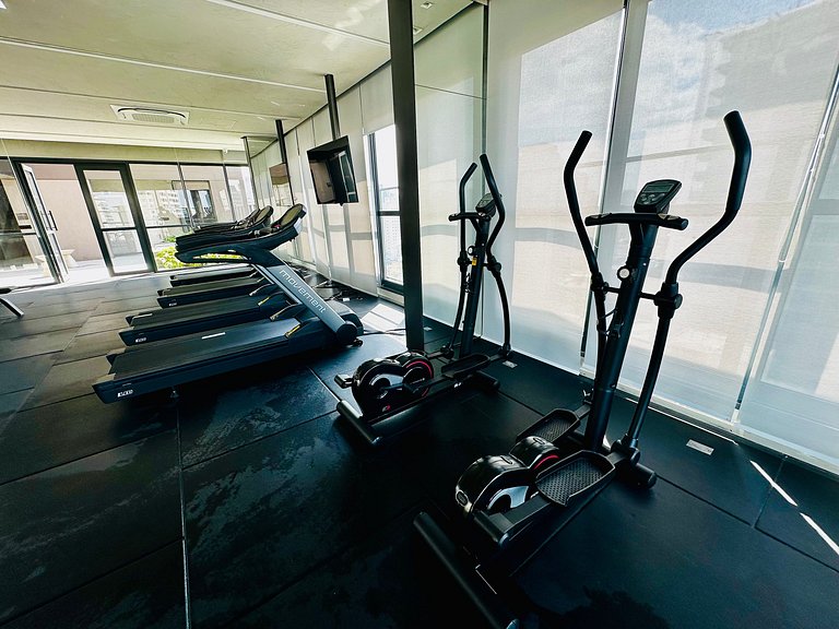 Studio com piscina rooftop ao lado do Allianz 1408