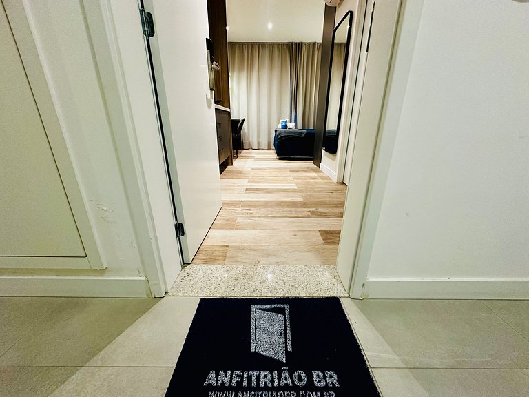 Studio com piscina rooftop ao lado do Allianz 1408