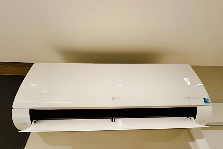 Studio com piscina rooftop ao lado do Allianz 1408