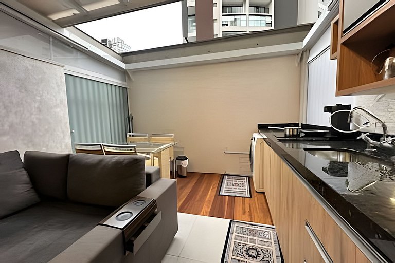 Studio Luxo varanda gourmet Próx. Metrô Moema 204