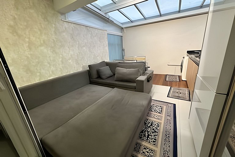 Studio Luxo varanda gourmet Próx. Metrô Moema 204