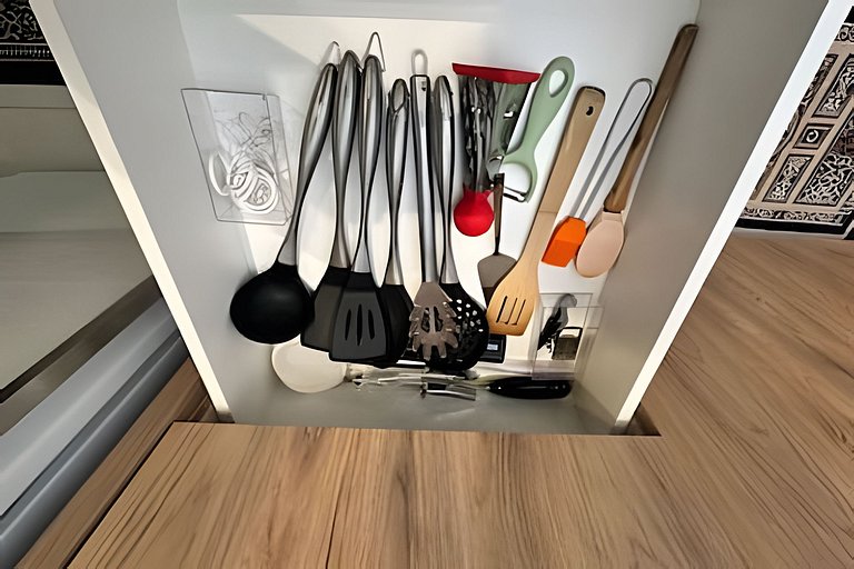 Studio Luxo varanda gourmet Próx. Metrô Moema 204