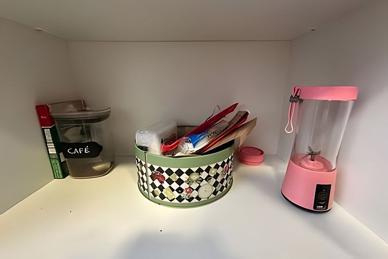 Studio Luxo varanda gourmet Próx. Metrô Moema 204