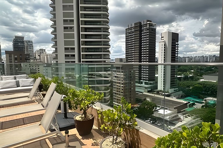 Studio Luxo varanda gourmet Próx. Metrô Moema 204