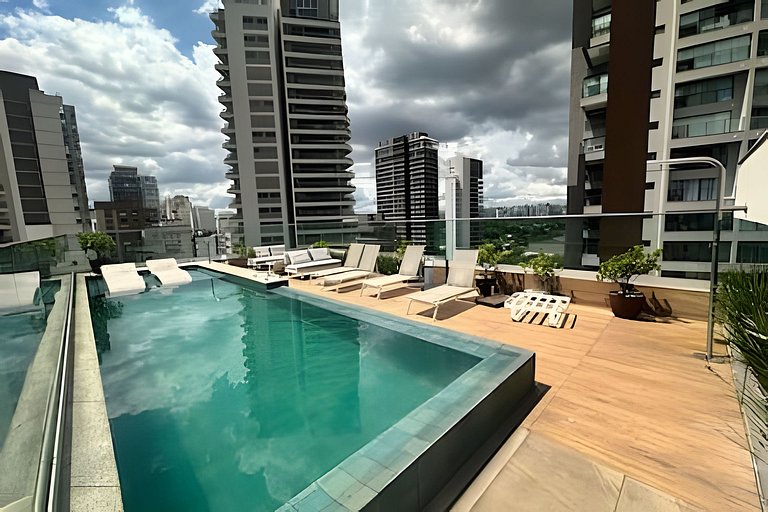 Studio Luxo varanda gourmet Próx. Metrô Moema 204