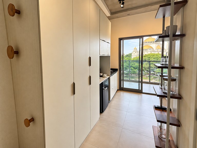 Paraíso: Studio com varanda e vista incrível 408